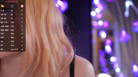 Lindsey and Candice online show from December 18, 2025, 5:30 pm