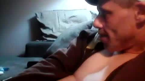 Snapshot of ilovesquirterz1 chatting on January 22, 2025, 7:35 am Ilovesquirterz1 online show from January 22, 2025, 7:35 am