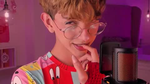 Damiano online show from September 17, 2025, 7:37 pm