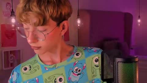 Damiano online show from September 28, 2025, 7:19 pm