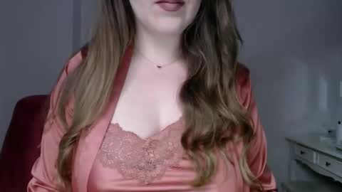 Pola online show from March 4, 2026, 10:27 pm