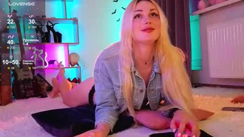  Dina  Help me reach 100 likes  online show from February 21, 2026, 9:05 pm