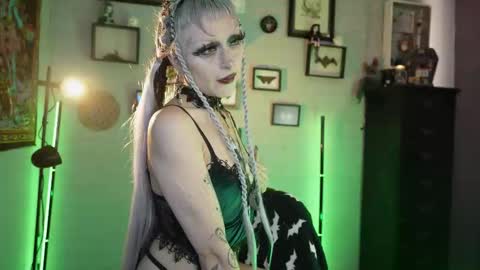 Snapshot of insania_999 chatting on February 20, 2026, 4:18 pm SANIA online show from February 20, 2026, 4:18 pm