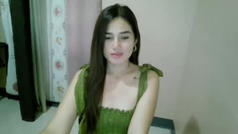 Snapshot of insigida_xxx chatting on February 21, 2026, 8:54 pm Jean online show from February 21, 2026, 8:54 pm