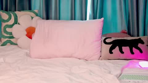 Snapshot of iris_nightingale chatting on January 25, 2025, 8:31 am Rhaenyra online show from January 25, 2025, 8:31 am