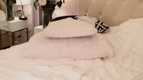 Snapshot of iris_nightingale chatting on February 18, 2025, 9:21 am Rhaenyra online show from February 18, 2025, 9:21 am