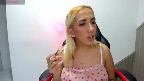 Snapshot of isa_klein chatting on February 24, 2026, 6:00 am isa_klein online show from February 24, 2026, 6:00 am