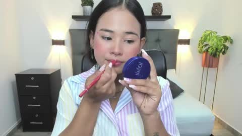 Snapshot of isabella_florez22 chatting on January 14, 2025, 12:03 pm Isabel florez online show from January 14, 2025, 12:03 pm