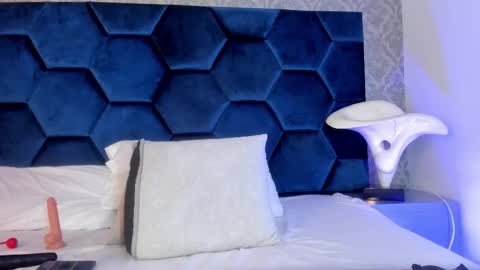 Snapshot of isabellaa_palacios chatting on October 7, 2025, 7:44 pm isabellaa_palacios online show from October 7, 2025, 7:44 pm