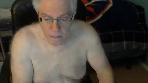 Snapshot of islesman22 chatting on January 22, 2025, 10:40 am islesman22 online show from January 22, 2025, 10:40 am