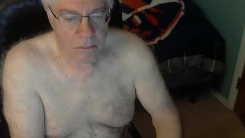 Snapshot of islesman22 chatting on September 28, 2025, 10:31 am islesman22 online show from September 28, 2025, 10:31 am