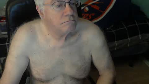 Snapshot of islesman22 chatting on October 5, 2025, 9:29 am islesman22 online show from October 5, 2025, 9:29 am