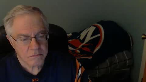Snapshot of islesman22 chatting on December 23, 2025, 3:15 am islesman22 online show from December 23, 2025, 3:15 am