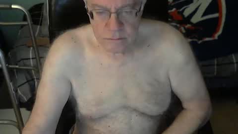 Snapshot of islesman22 chatting on February 9, 2026, 10:30 am islesman22 online show from February 9, 2026, 10:30 am