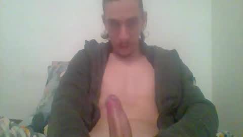 italianboy2894 online show from February 3, 2026, 12:32 pm