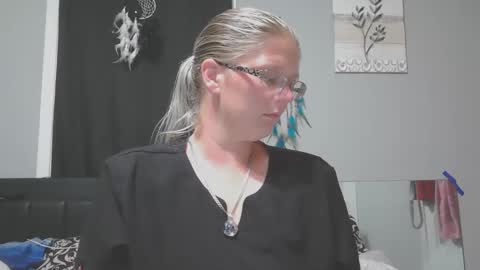 JadeLuv online show from September 17, 2025, 12:34 am