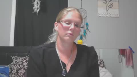 JadeLuv online show from September 24, 2025, 12:47 am