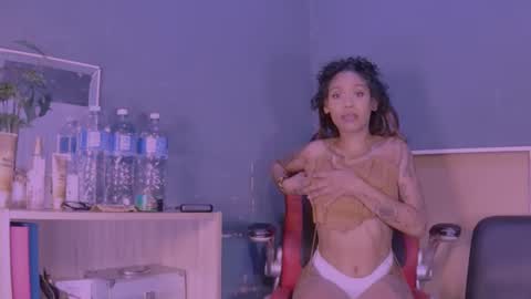 jamaicanbabex online show from February 4, 2025, 1:59 pm