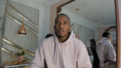 Snapshot of jamesparck chatting on January 11, 2025, 12:07 pm James online show from January 11, 2025, 12:07 pm