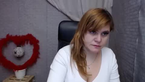 janaloveli online show from February 5, 2025, 8:46 pm