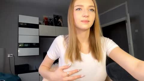 Snapshot of janitamunerlyn chatting on February 10, 2026, 9:24 am Stacy online show from February 10, 2026, 9:24 am