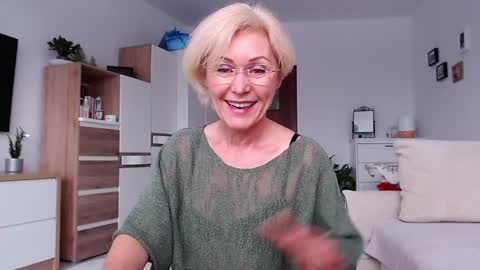 Snapshot of jasmin18v chatting on February 17, 2026, 1:40 pm Jasmin room for people 40 online show from February 17, 2026, 1:40 pm