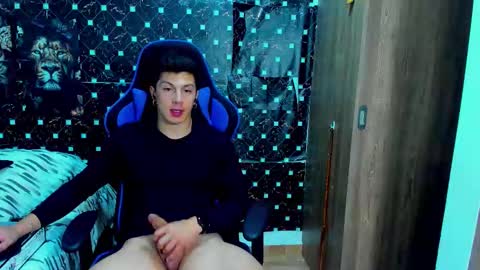 Snapshot of javiersexymann chatting on January 8, 2026, 1:08 am Javier online show from January 8, 2026, 1:08 am