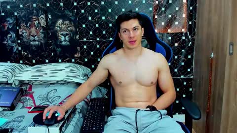 Snapshot of javiersexymann chatting on February 26, 2026, 7:24 pm Javier online show from February 26, 2026, 7:24 pm