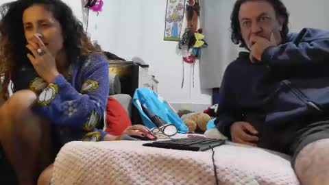 Snapshot of jeans_and_emma chatting on January 10, 2026, 1:40 am jeans_and_emma online show from January 10, 2026, 1:40 am