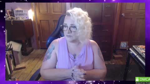 Snapshot of jennastorm19 chatting on December 4, 2024, 6:00 am Jenna Storm online show from December 4, 2024, 6:00 am