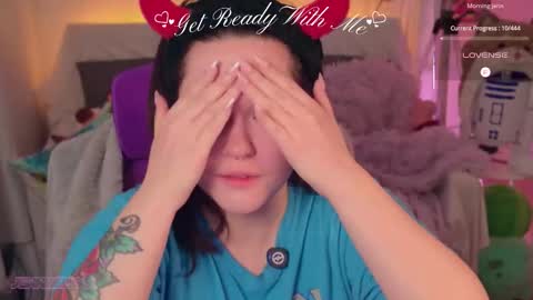 Snapshot of jennkenobi chatting on February 10, 2026, 3:16 pm Jenn online show from February 10, 2026, 3:16 pm