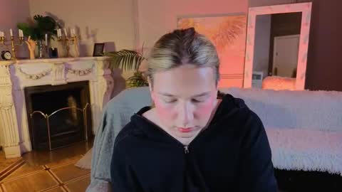 jes_solar online show from October 3, 2025, 11:07 am