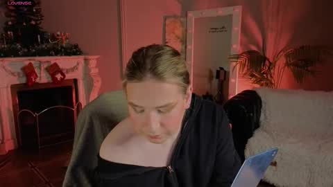 jes_solar online show from December 20, 2025, 10:06 pm