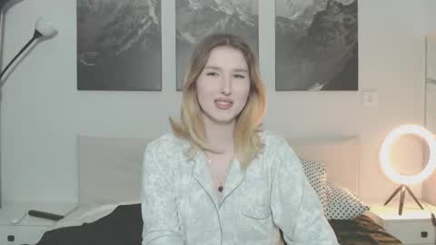 Snapshot of jessstonem chatting on October 30, 2025, 7:47 pm jessstonem online show from October 30, 2025, 7:47 pm