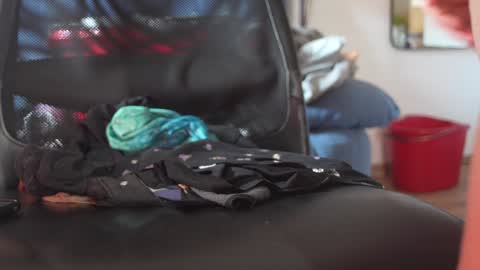 jfemk online show from January 29, 2025, 9:23 am