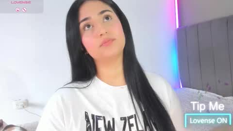 Snapshot of jhacky_sweet chatting on February 8, 2026, 5:05 pm jhackelin My independent account online show from February 8, 2026, 5:05 pm