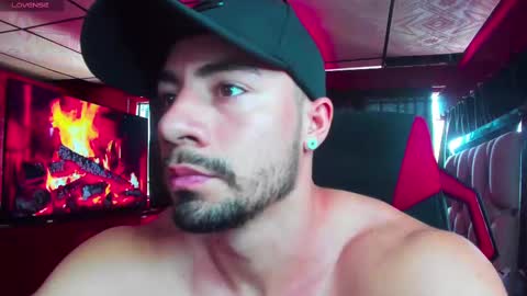 Snapshot of jhojansthetics chatting on February 24, 2025, 7:41 pm Jhojan Strong online show from February 24, 2025, 7:41 pm