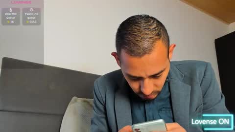 Jhony Alzate online show from March 1, 2026, 2:02 am