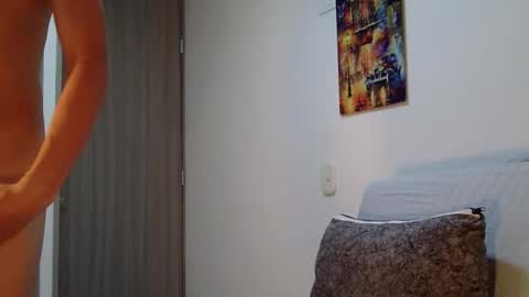 Snapshot of jhordan_fox chatting on February 11, 2026, 11:32 pm online show from February 11, 2026, 11:32 pm