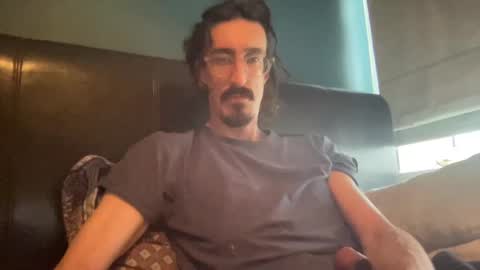 Snapshot of jiggz1986 chatting on December 31, 2024, 12:25 pm Jigz1986 online show from December 31, 2024, 12:25 pm