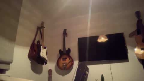 Snapshot of jiggz1986 chatting on February 23, 2025, 11:47 pm Jigz1986 online show from February 23, 2025, 11:47 pm