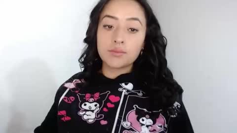 Snapshot of jjulietha95 chatting on February 4, 2025, 10:00 am Julieta online show from February 4, 2025, 10:00 am