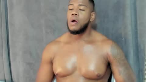 JOAN SAENZ online show from February 15, 2026, 10:06 pm