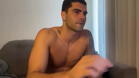 Snapshot of johnny__b0y chatting on February 18, 2026, 11:06 am Johnny b0y online show from February 18, 2026, 11:06 am