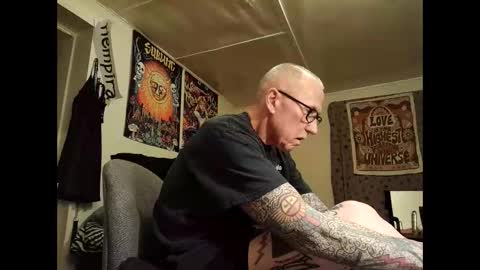 Snapshot of johnnyanubis chatting on February 22, 2026, 10:41 pm Master online show from February 22, 2026, 10:41 pm