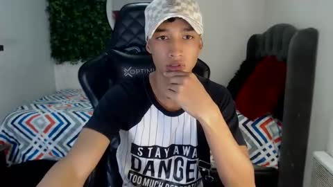 Snapshot of jose_sexycumm chatting on February 16, 2025, 6:54 pm jose_sexycumm online show from February 16, 2025, 6:54 pm