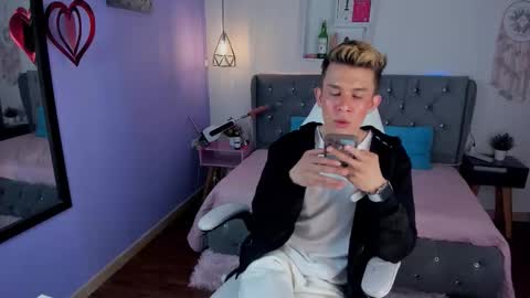 Snapshot of juaan_diick chatting on March 2, 2026, 5:31 pm Juandii online show from March 2, 2026, 5:31 pm