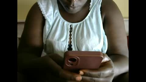 Snapshot of juicy576808 chatting on December 2, 2024, 12:51 pm zainabu online show from December 2, 2024, 12:51 pm