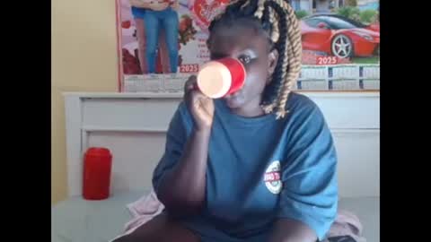 Snapshot of juicy576808 chatting on February 16, 2025, 10:21 am zainabu online show from February 16, 2025, 10:21 am