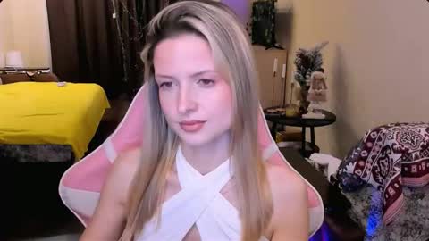 Snapshot of julie_flores chatting on January 17, 2026, 3:17 pm Julie online show from January 17, 2026, 3:17 pm